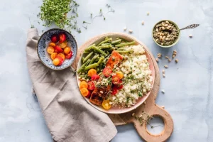 Cuisine saine avec des ingrédients favorables à la réduction de l acide urique